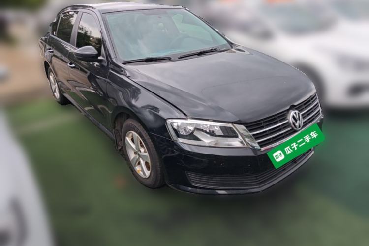 Used Volkswagen Lavida 2013 Revised Classic 1.6L Automatic Fashion Edition Front Right 45 Deg