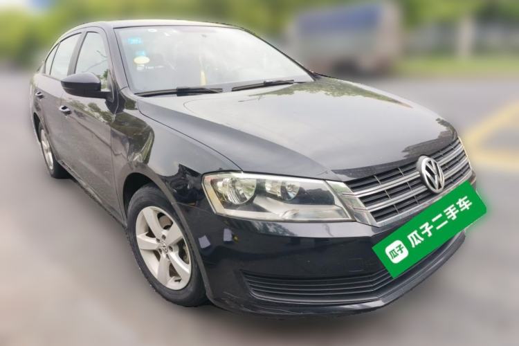 Used Volkswagen Lavida 2013 1.6L Automatic Fashion Edition Front Right 45 Deg