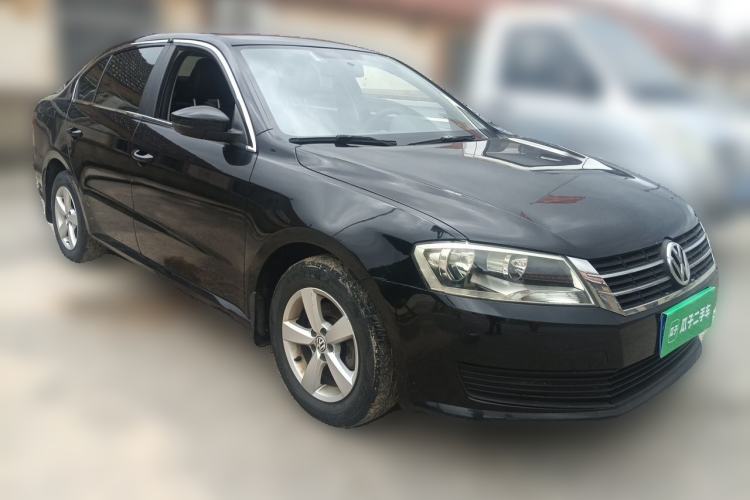 Used Volkswagen Lavida 2013 Revised Classic 1.6L Manual Fashion Edition Front Right 45 Deg