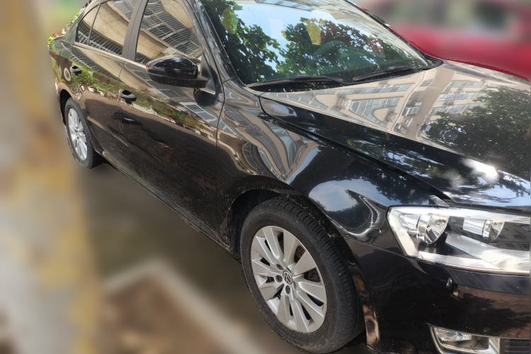 Used Volkswagen Lavida 2013 Revised Version 1.4 TSI Manual Comfort Edition Front Right 45 Deg