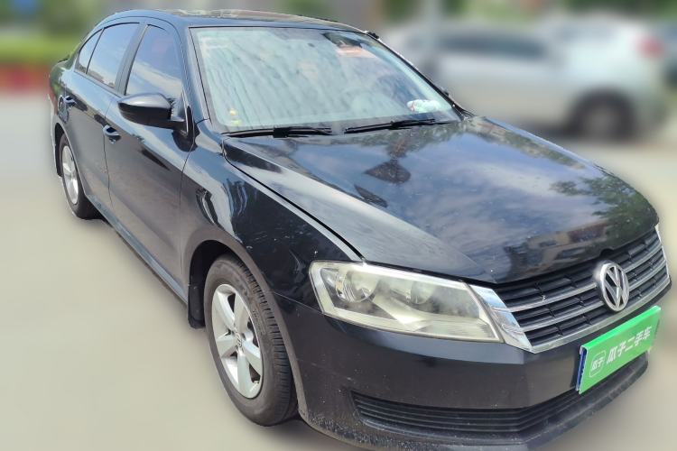 Used Volkswagen Lavida 2013 Revised Classic 1.6L Automatic Fashion Edition Front Right 45 Deg