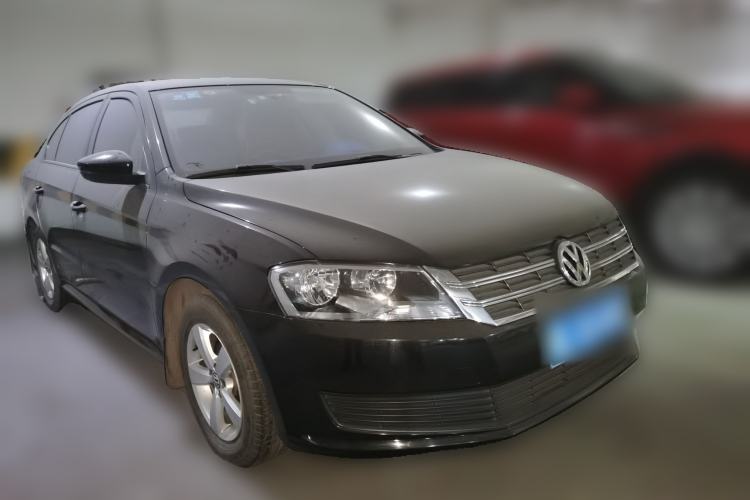 Used Volkswagen Lavida 2013 Revised Classic 1.6L Manual Fashion Edition Front Right 45 Deg