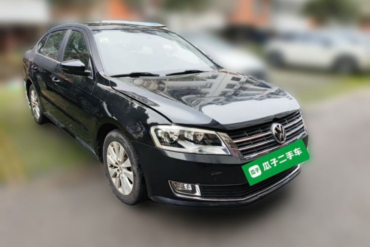 Used Volkswagen Lavida 2013 Restyled Classic 1.6L Automatic Comfort Edition Front Right 45 Deg