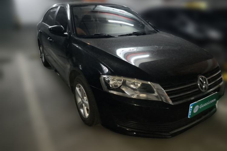 Used Volkswagen Lavida 2013 Revised Classic 1.6L Manual Fashion Edition Front Right 45 Deg