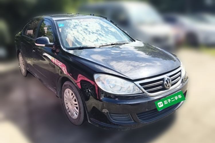 Used Volkswagen Lavida 2013 Classic 1.6L Manual Fashion Edition Front Right 45 Deg