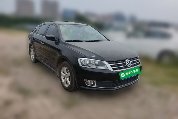 Used Volkswagen Lavida 2013 Revised Classic 1.6L Automatic Fashion Edition Front Right 45 Deg