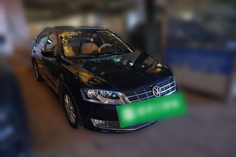 Used Volkswagen Lavida 2013 1.4TSI Manual Comfort Edition Front Right 45 Deg