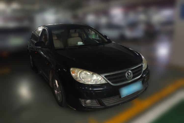 Used Volkswagen Lavida 2013 Classic 1.6L Automatic Fashion Edition Front Right 45 Deg
