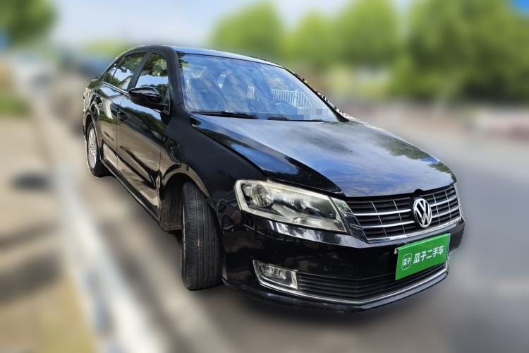 Used Volkswagen Lavida 2013 1.4TSI Manual Comfort Edition Front Right 45 Deg