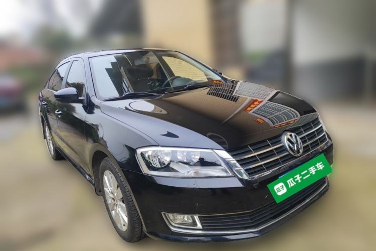 Used Volkswagen Lavida 2013 Restyled Classic 1.6L Manual Comfort Edition Front Right 45 Deg