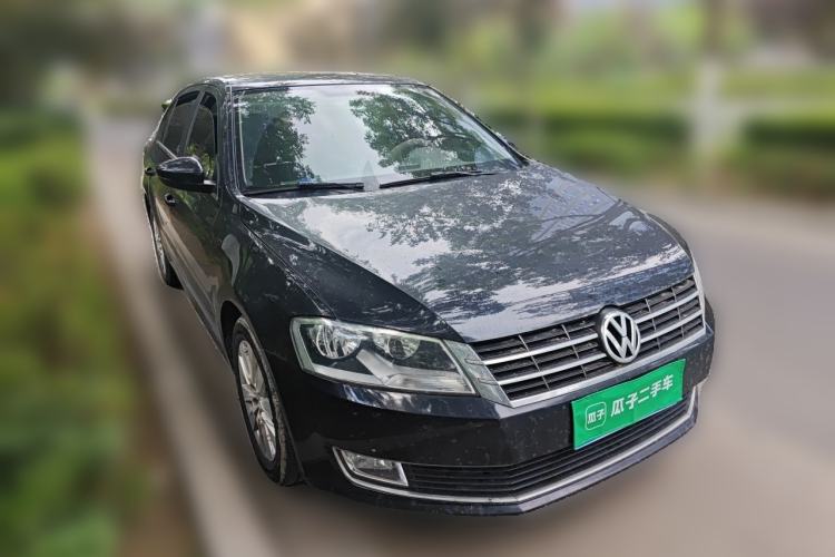 Used Volkswagen Lavida 2013 Restyled Classic 1.6L Manual Comfort Edition Front Right 45 Deg