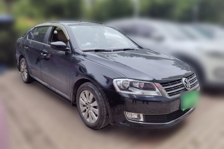Used Volkswagen Lavida 2013 Restyled Classic 1.6L Automatic Comfort Edition Front Right 45 Deg