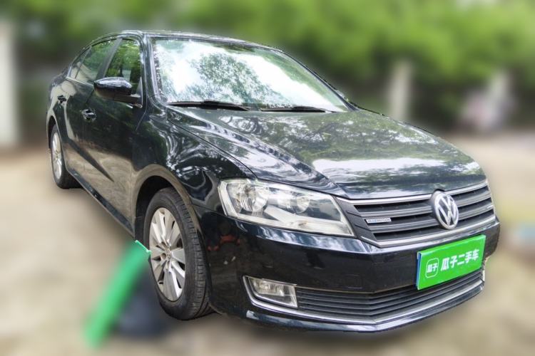 Used Volkswagen Lavida 2013 1.6L Manual Comfort Edition Front Right 45 Deg