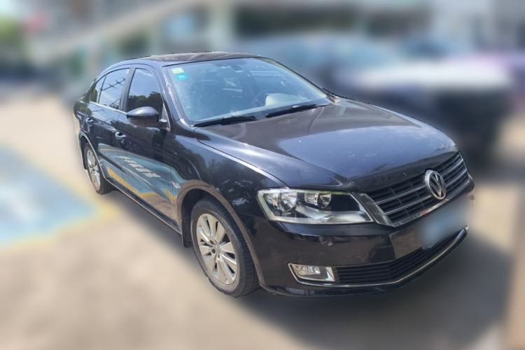 Used Volkswagen Lavida 2013 1.6L Automatic Comfort Edition Front Right 45 Deg