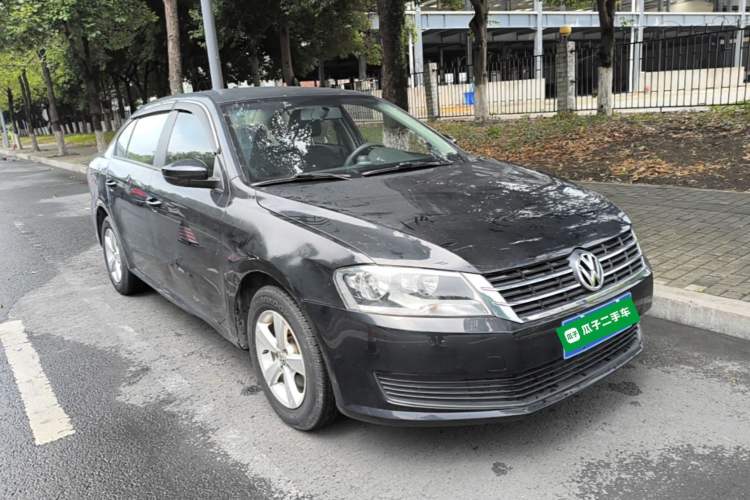 Used Volkswagen Lavida 2013 Revised Classic 1.6L Manual Fashion Edition Front Right 45 Deg