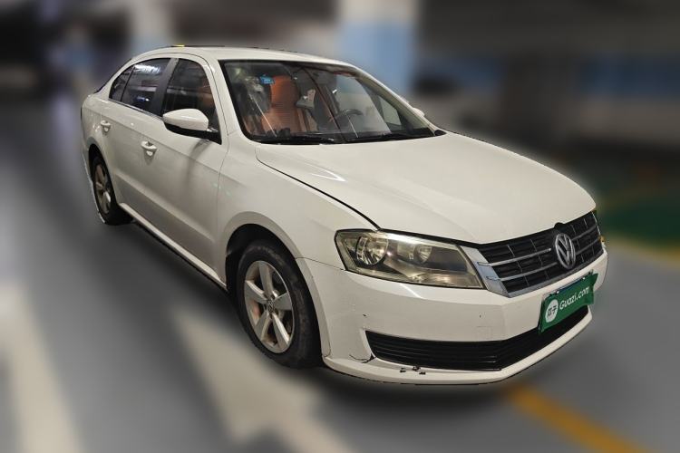 Used Volkswagen Lavida 2013 Revised Classic 1.6L Manual Fashion Edition Front Right 45 Deg