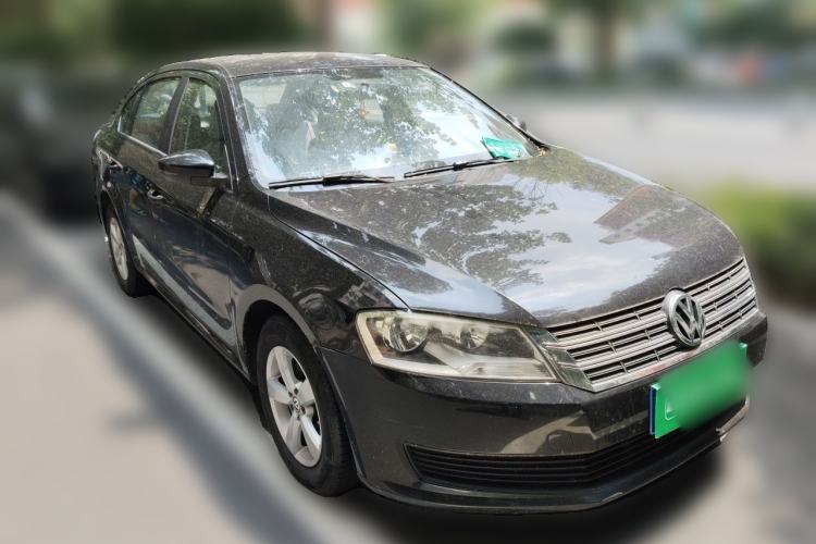 Used Volkswagen Lavida 2013 Revised Classic 1.6L Automatic Fashion Edition Front Right 45 Deg