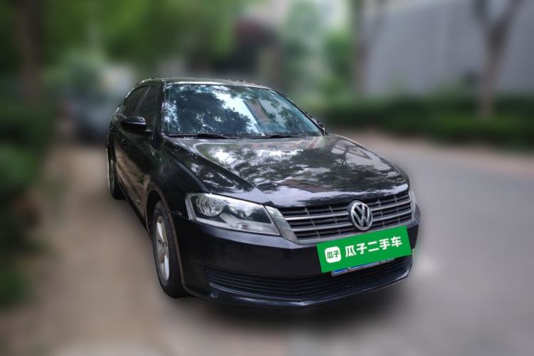 Used Volkswagen Lavida 2013 Revised Classic 1.6L Manual Fashion Edition Front Right 45 Deg