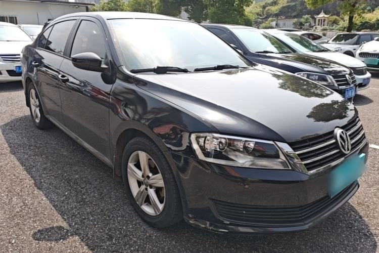 Used Volkswagen Lavida 2013 Revised Classic 1.6L Manual Fashion Edition Front Right 45 Deg