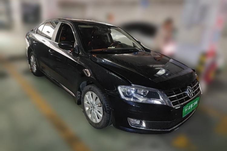 Used Volkswagen Lavida 2013 1.6L Manual Comfort Edition Front Right 45 Deg