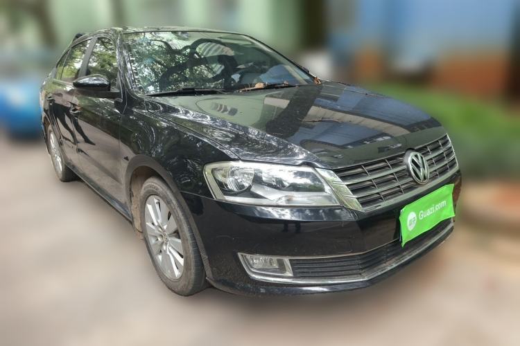 Used Volkswagen Lavida 2013 1.4TSI DSG Comfort Edition Front Right 45 Deg