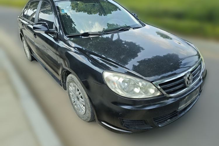 Used Volkswagen Lavida 2013 Classic 1.6L Automatic Fashion Edition Front Right 45 Deg