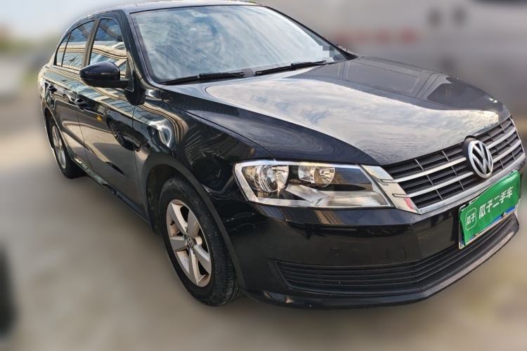 Used Volkswagen Lavida 2013 Revised Classic 1.6L Automatic Fashion Edition Front Right 45 Deg