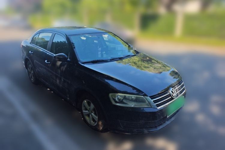 Used Volkswagen Lavida 2013 Revised Classic 1.6L Automatic Fashion Edition Front Right 45 Deg