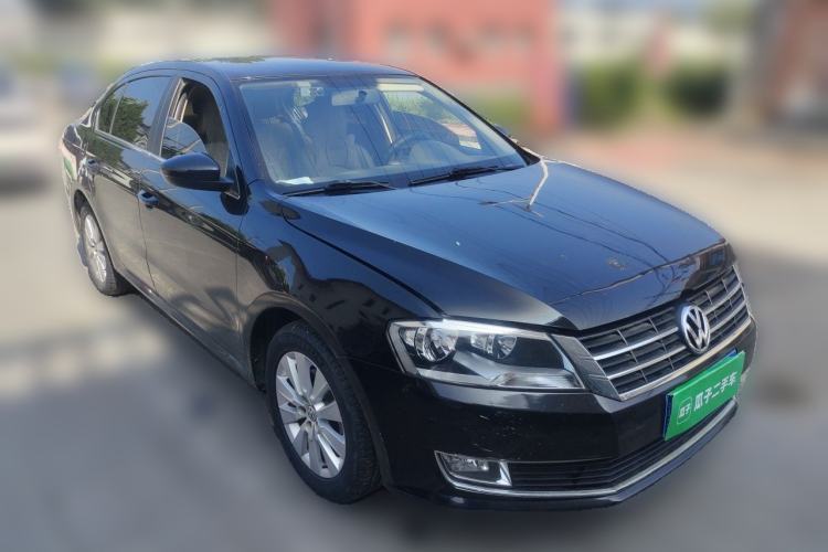 Used Volkswagen Lavida 2013 1.6L Manual Comfort Edition Front Right 45 Deg