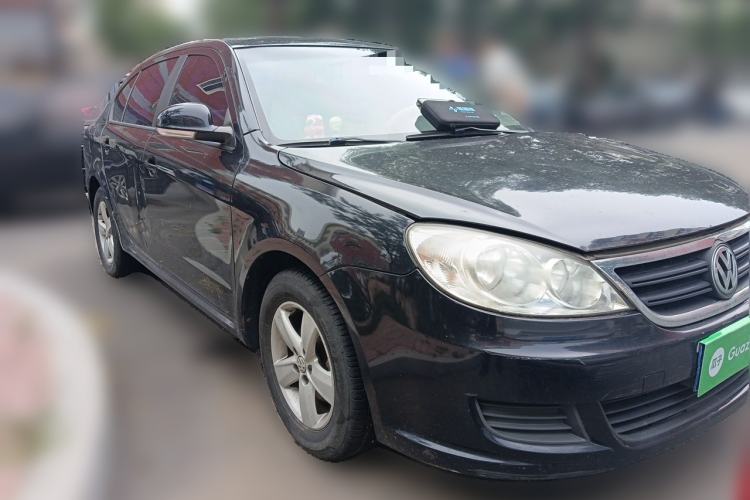 Used Volkswagen Lavida 2013 Classic 1.6L Manual Fashion Edition Front Right 45 Deg