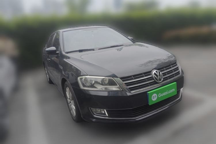 Used Volkswagen Lavida 2013 1.4TSI DSG Comfort Edition Front Right 45 Deg
