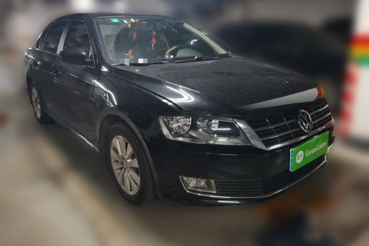Used Volkswagen Lavida 2013 Restyled Classic 1.6L Automatic Comfort Edition Front Right 45 Deg