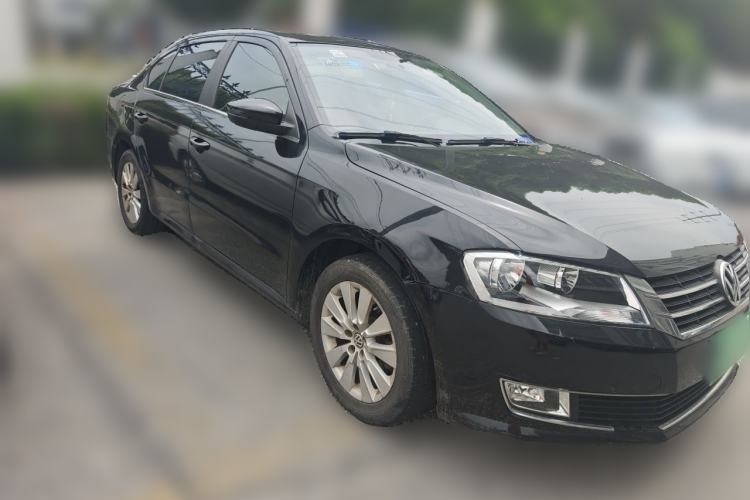 Used Volkswagen Lavida 2013 Restyled Classic 1.6L Automatic Comfort Edition Front Right 45 Deg