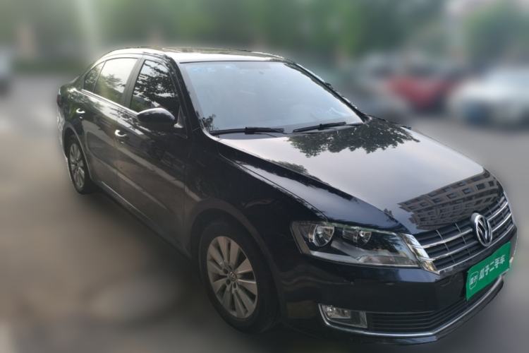 Used Volkswagen Lavida 2013 Restyled Classic 1.6L Manual Comfort Edition Front Right 45 Deg