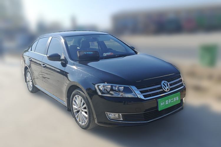 Used Volkswagen Lavida 2013 1.4 TSI Manual Luxury Edition Front Right 45 Deg