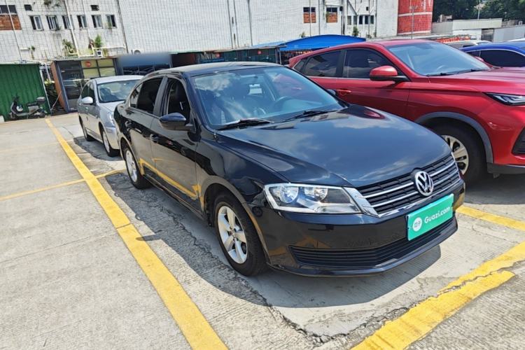 Used Volkswagen Lavida 2013 Revised Classic 1.6L Automatic Fashion Edition Front Right 45 Deg