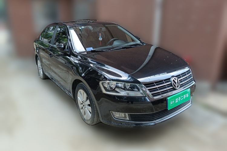 Used Volkswagen Lavida 2013 Restyled Classic 1.6L Manual Comfort Edition Front Right 45 Deg
