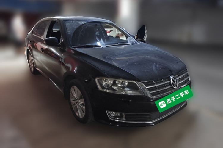 Used Volkswagen Lavida 2013 Restyled Classic 1.6L Manual Comfort Edition Front Right 45 Deg
