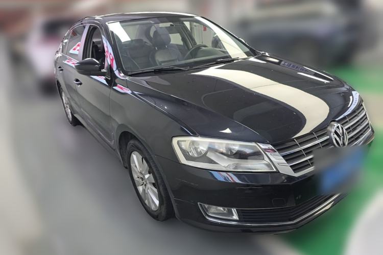 Used Volkswagen Lavida 2013 1.4TSI DSG Comfort Edition Front Right 45 Deg