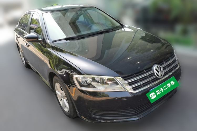 Used Volkswagen Lavida 2013 Revised Classic 1.6L Automatic Fashion Edition Front Right 45 Deg