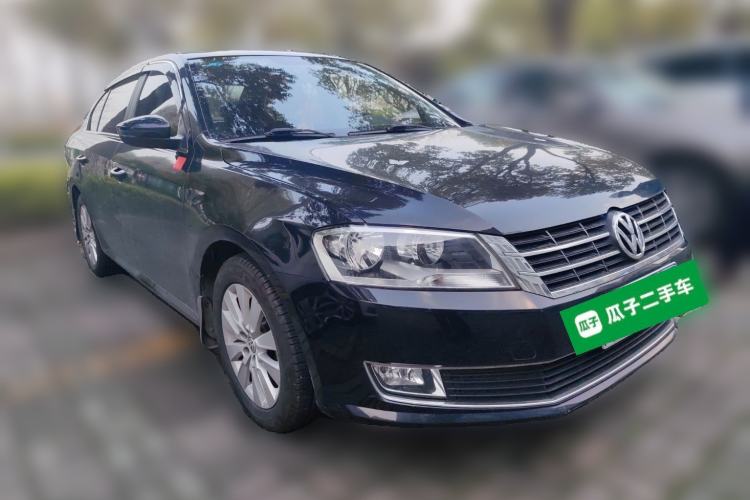 Used Volkswagen Lavida 2013 Restyled Classic 1.6L Manual Comfort Edition Front Right 45 Deg