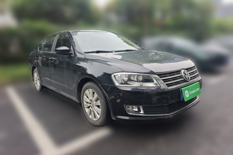 Used Volkswagen Lavida 2013 Restyled Classic 1.6L Automatic Comfort Edition Front Right 45 Deg