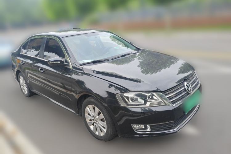 Used Volkswagen Lavida 2013 Revised Version 1.4 TSI DSG Comfort Edition Front Right 45 Deg