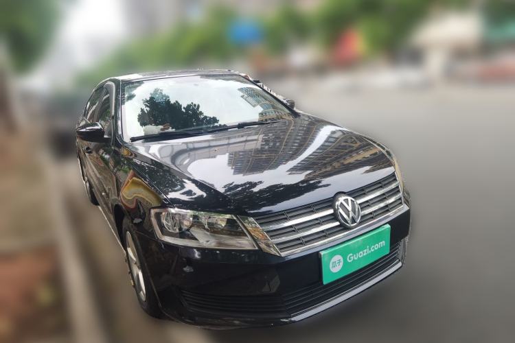 Used Volkswagen Lavida 2013 Revised Classic 1.6L Automatic Fashion Edition Front Right 45 Deg