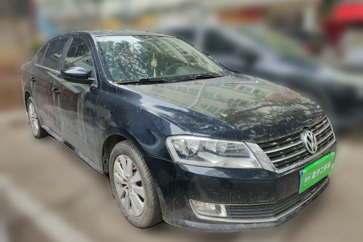 Used Volkswagen Lavida 2013 Restyled Classic 1.6L Manual Comfort Edition Front Right 45 Deg