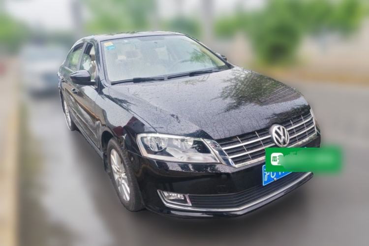 Used Volkswagen Lavida 2013 Restyled Classic 1.6L Automatic Comfort Edition Front Right 45 Deg