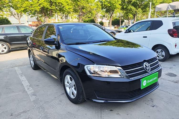 Used Volkswagen Lavida 2013 Revised Classic 1.6L Automatic Fashion Edition Front Right 45 Deg