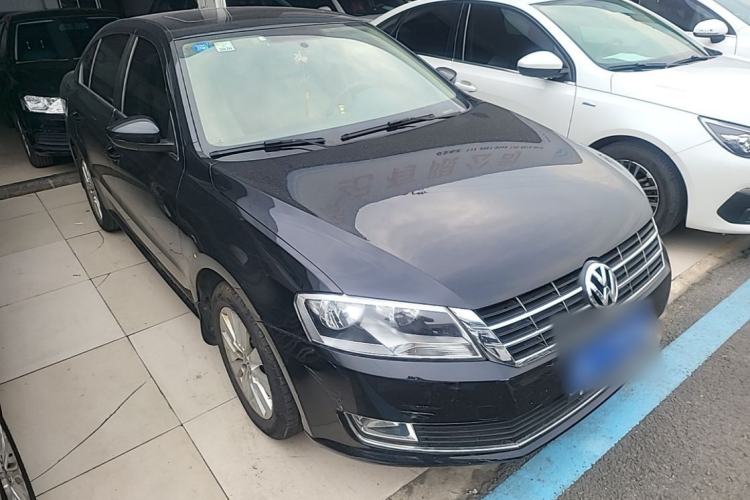 Used Volkswagen Lavida 2013 Revised Version 1.4 TSI Manual Comfort Edition Front Right 45 Deg