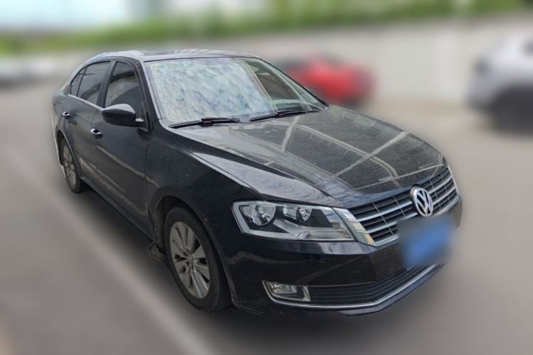 Used Volkswagen Lavida 2013 Restyled Classic 1.6L Manual Comfort Edition Front Right 45 Deg