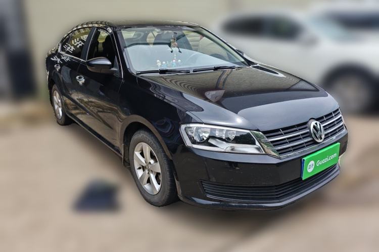 Used Volkswagen Lavida 2013 Revised Classic 1.6L Manual Fashion Edition Front Right 45 Deg
